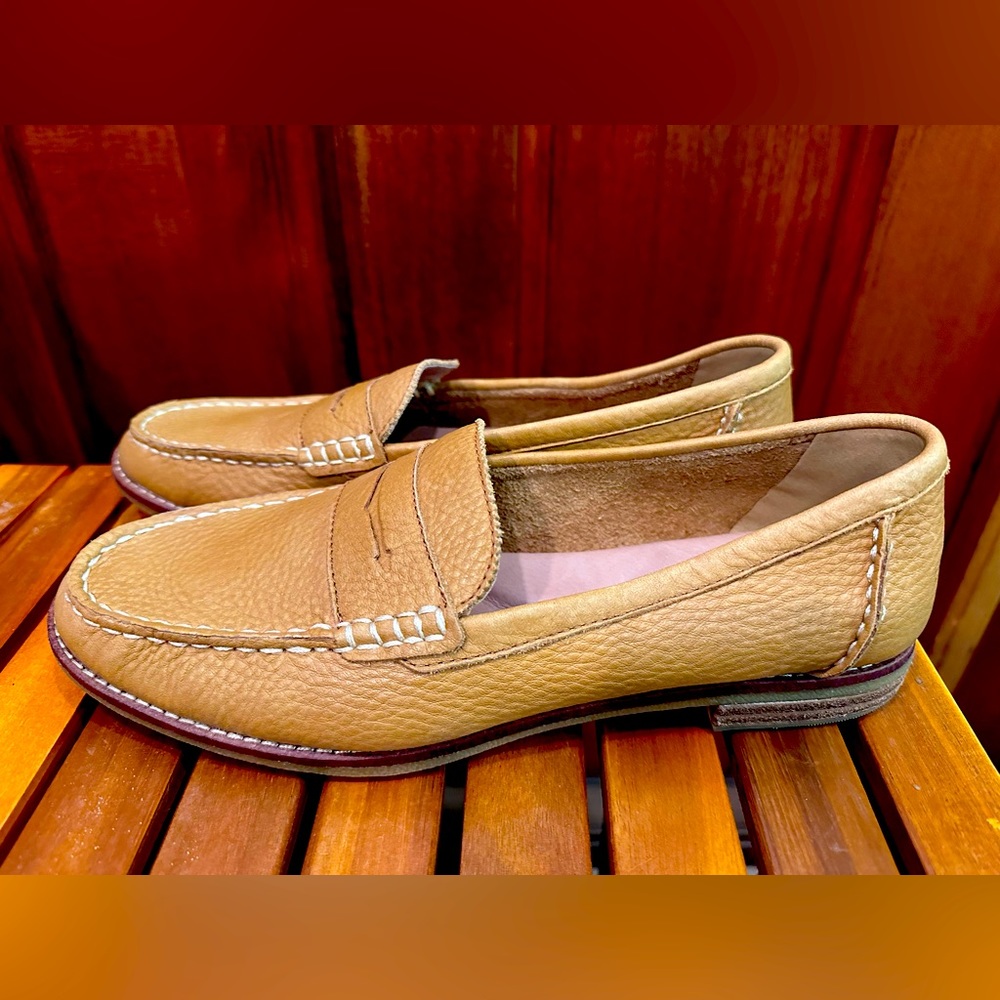 Sperry Seaport Penny Loafer Tan Size 9